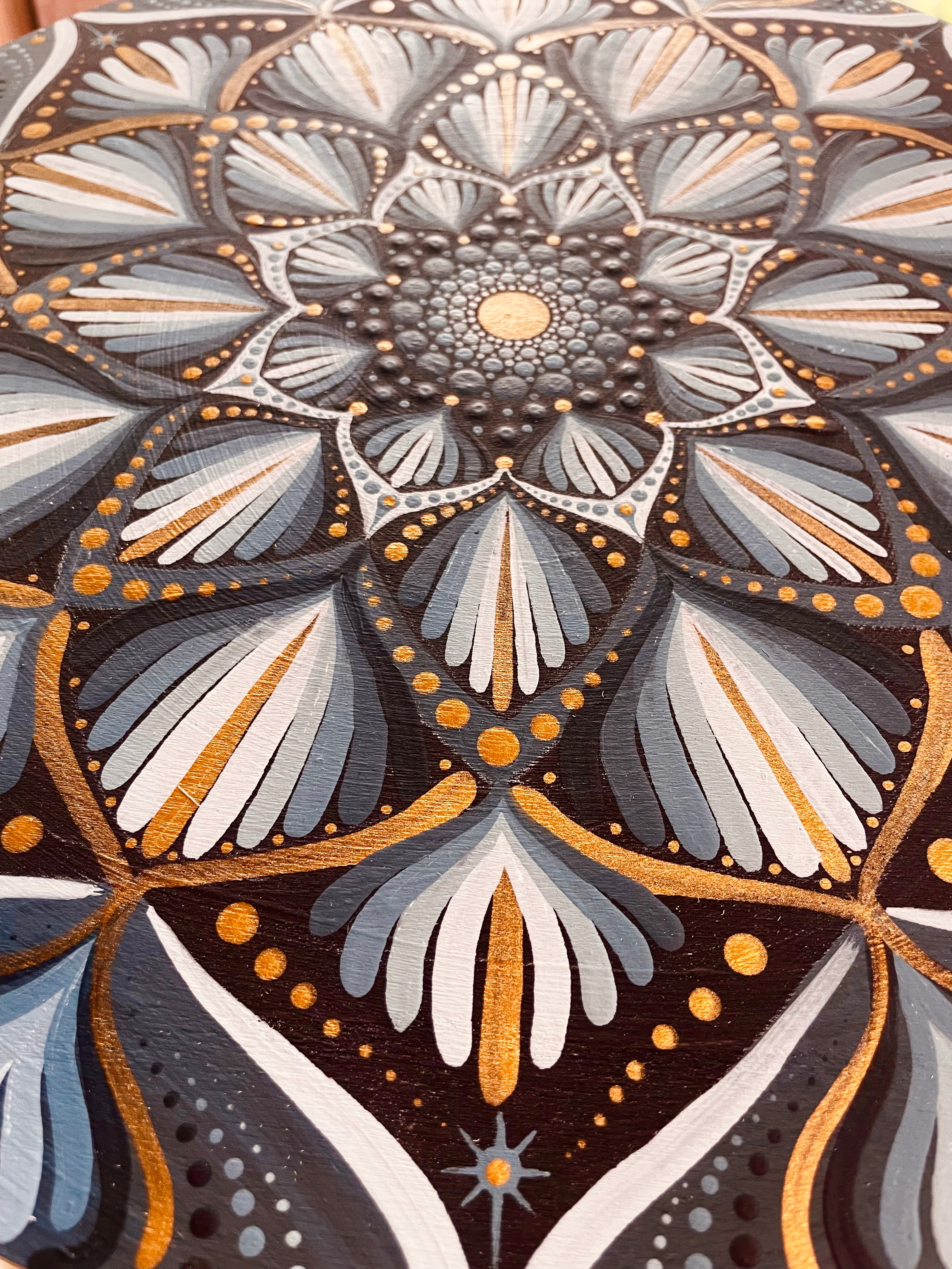 Peinture mandala modèle "Lotüs"